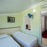 Hotel Elis