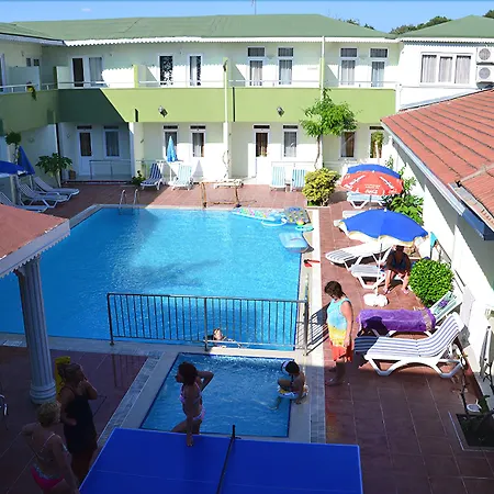 Elis Hotel