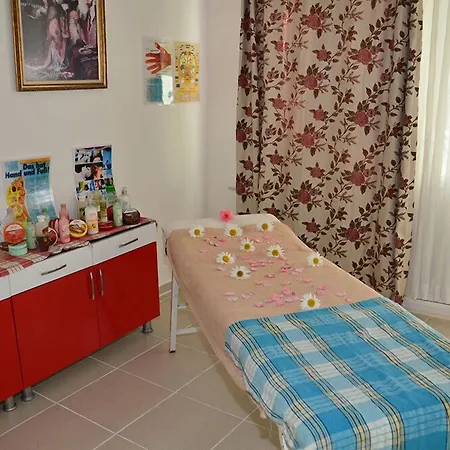 Готель Elis 3*