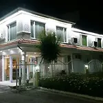 Elis Hotel 3*