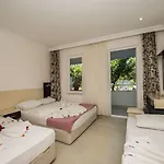 Elis Hotel